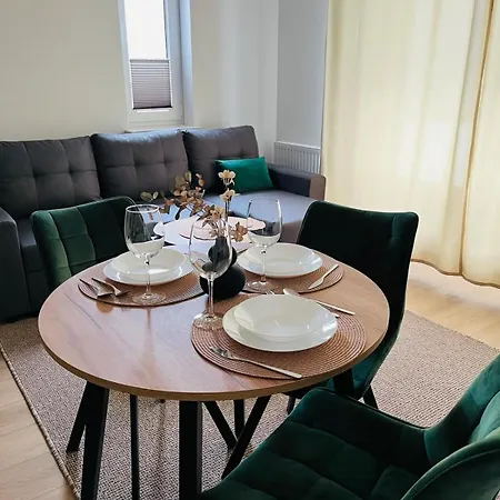 Mhl Apartment *